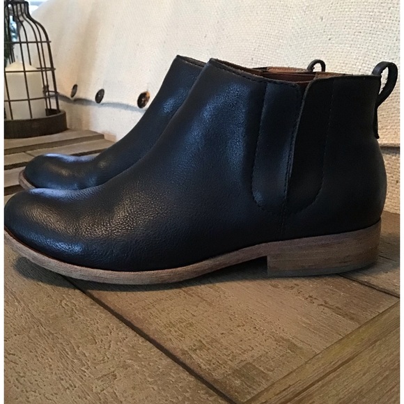 KorkEase Shoes Kork Ease Velma Black Leather Ankle Bootie Euc